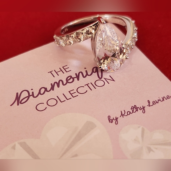 The Diamonique Collection By Kathy Levine Juicy Pear Sterling Silver Ring SIZE 9 - Picture 4 of 9